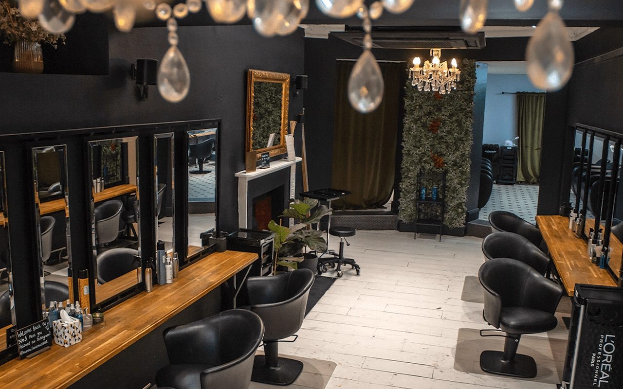 Affordable Hair Salon London: Markdown’s Commitment to Excellence